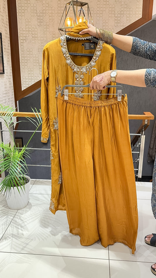 SHOWOFF WOMEN Luxury Russian Silk Party Wear Churidar Set with Chiffon Dupatta & Santoon Bottom
