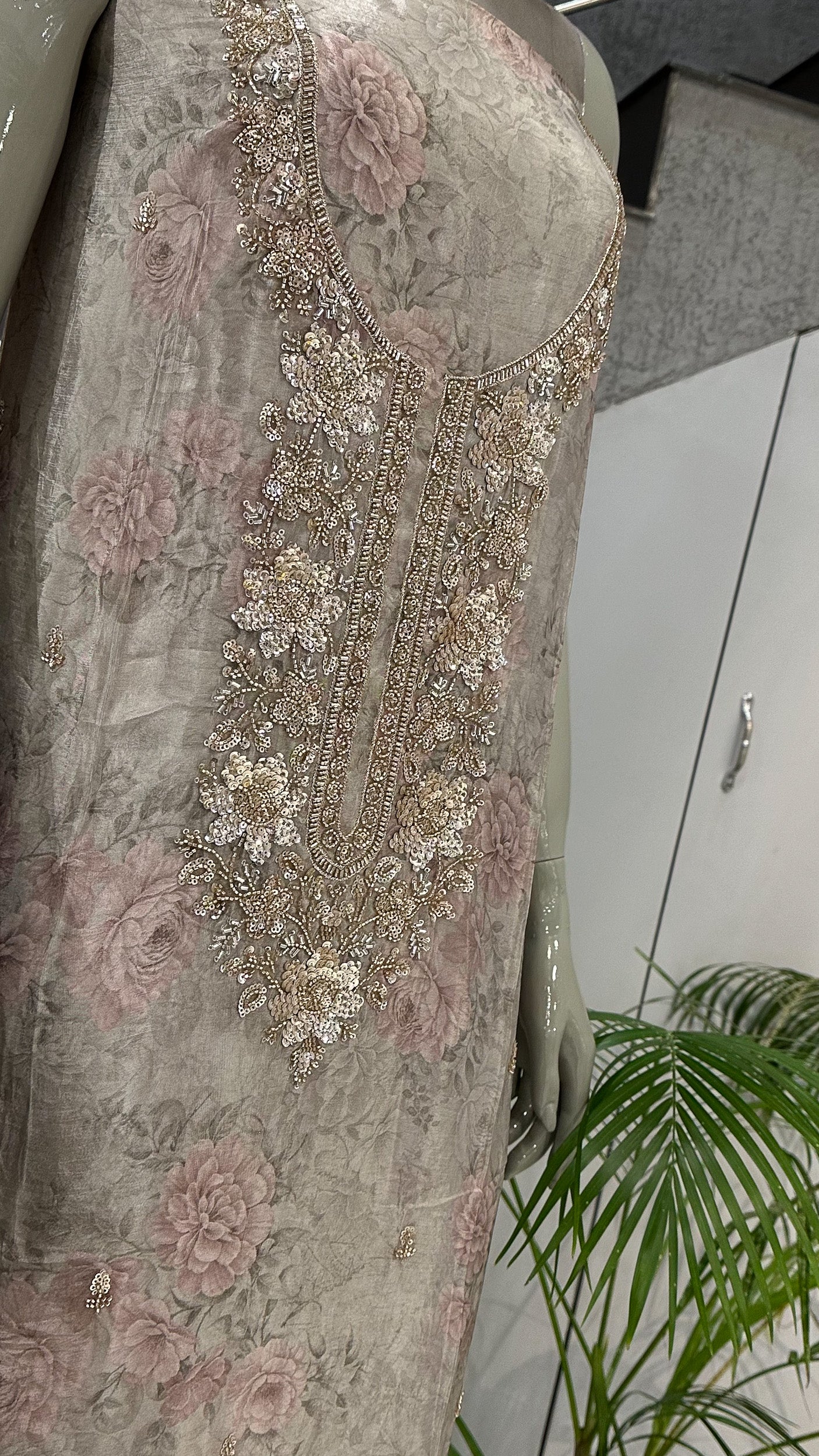 Dusty Rose Floral Organza Unstitched Churidar Set with Embroidered Neck, Chiffon Dupatta & Russian Silk Bottom