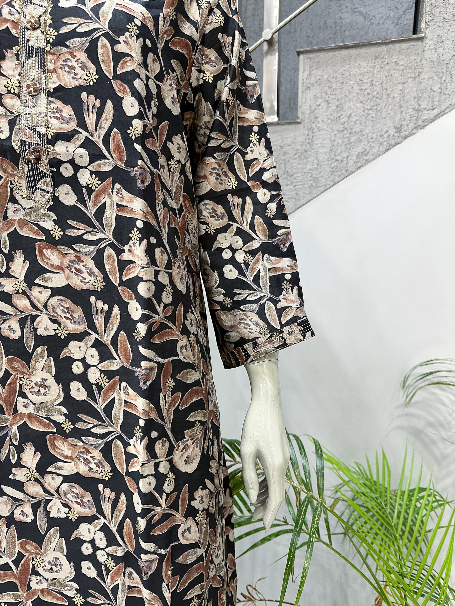 Premium Boutique Ethnic Kurta in Black