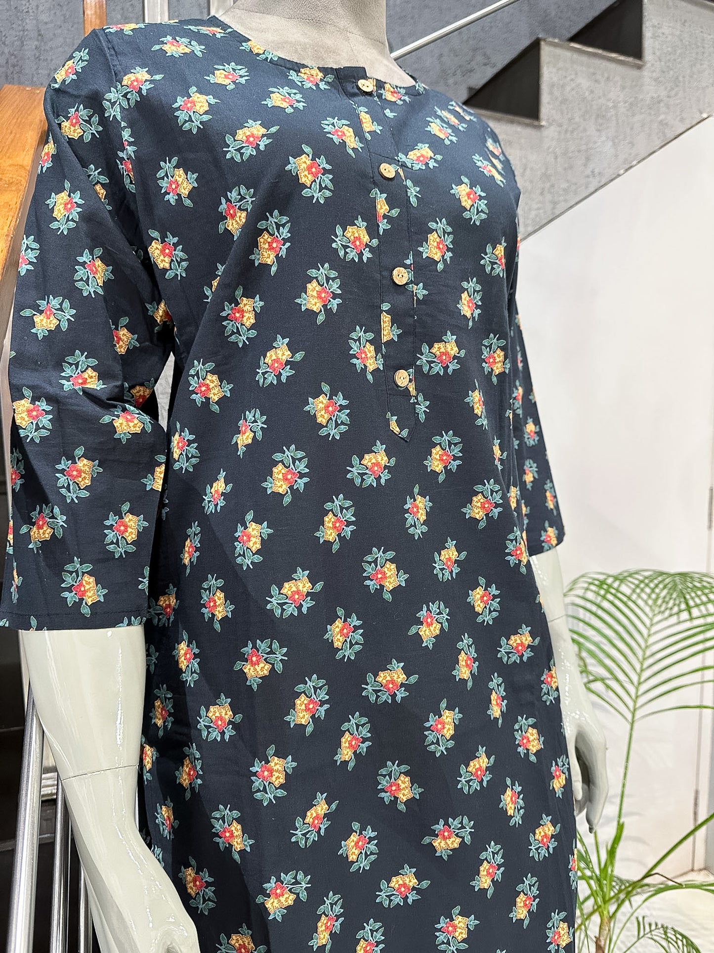 Black Floral Printed Cotton Straight Kurta for Women | Premium Casual Ethnic Wear Kurti