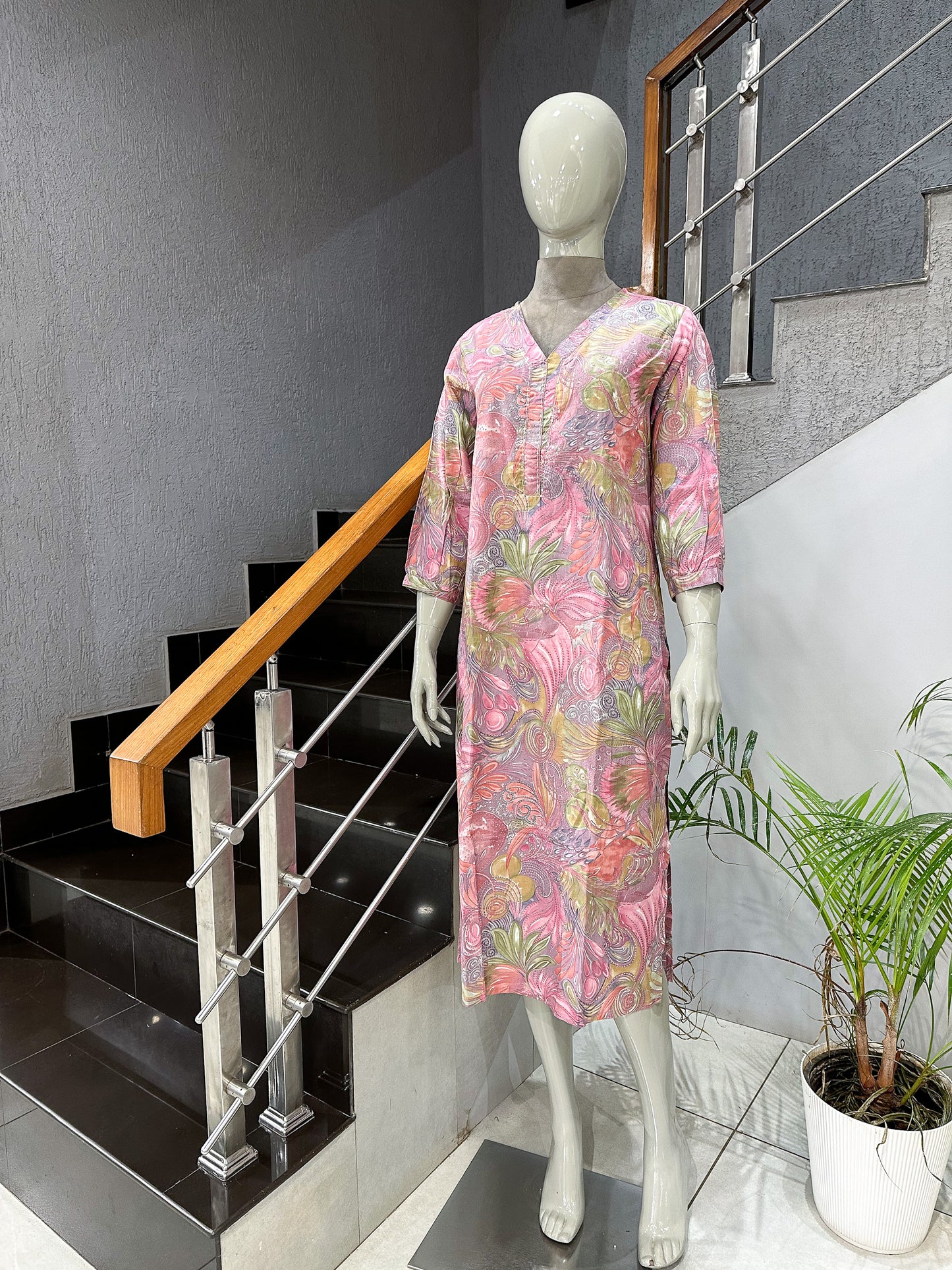 Pink Muslin Ethnic Kurta for Women