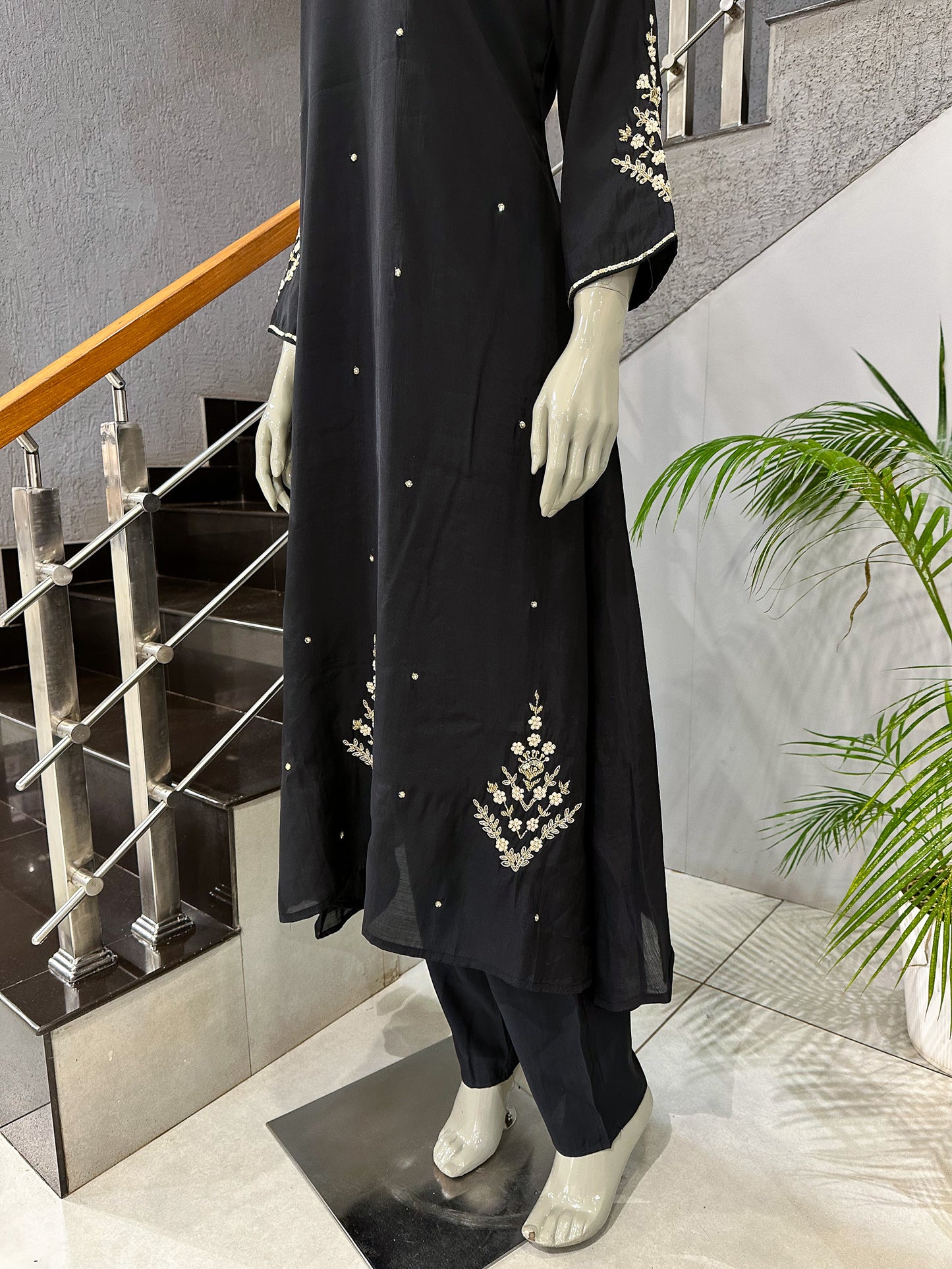 Black Mul Chanderi Party Wear Anarkali Set with Organza Dupatta | Premium Ethnic Wear for Women