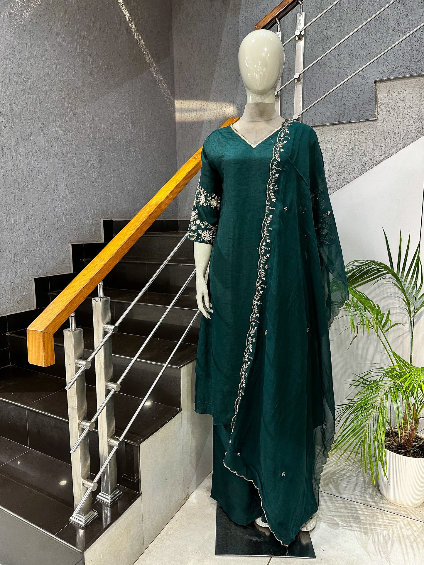 Emerald Green Dola Silk Party Wear Anarkali Set with Organza Dupatta & Embroidery Work | Premium Women’s Ethnic Wear
