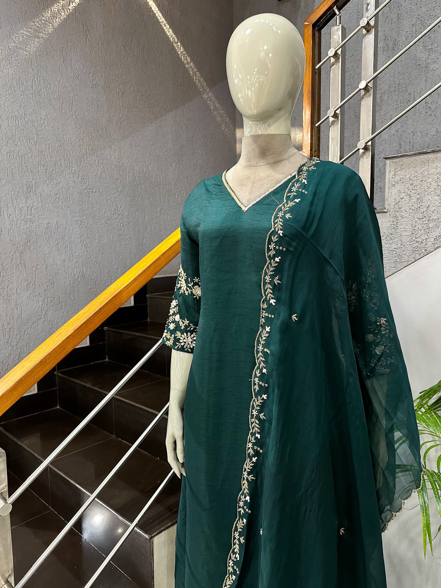Emerald Green Dola Silk Party Wear Anarkali Set with Organza Dupatta & Embroidery Work | Premium Women’s Ethnic Wear
