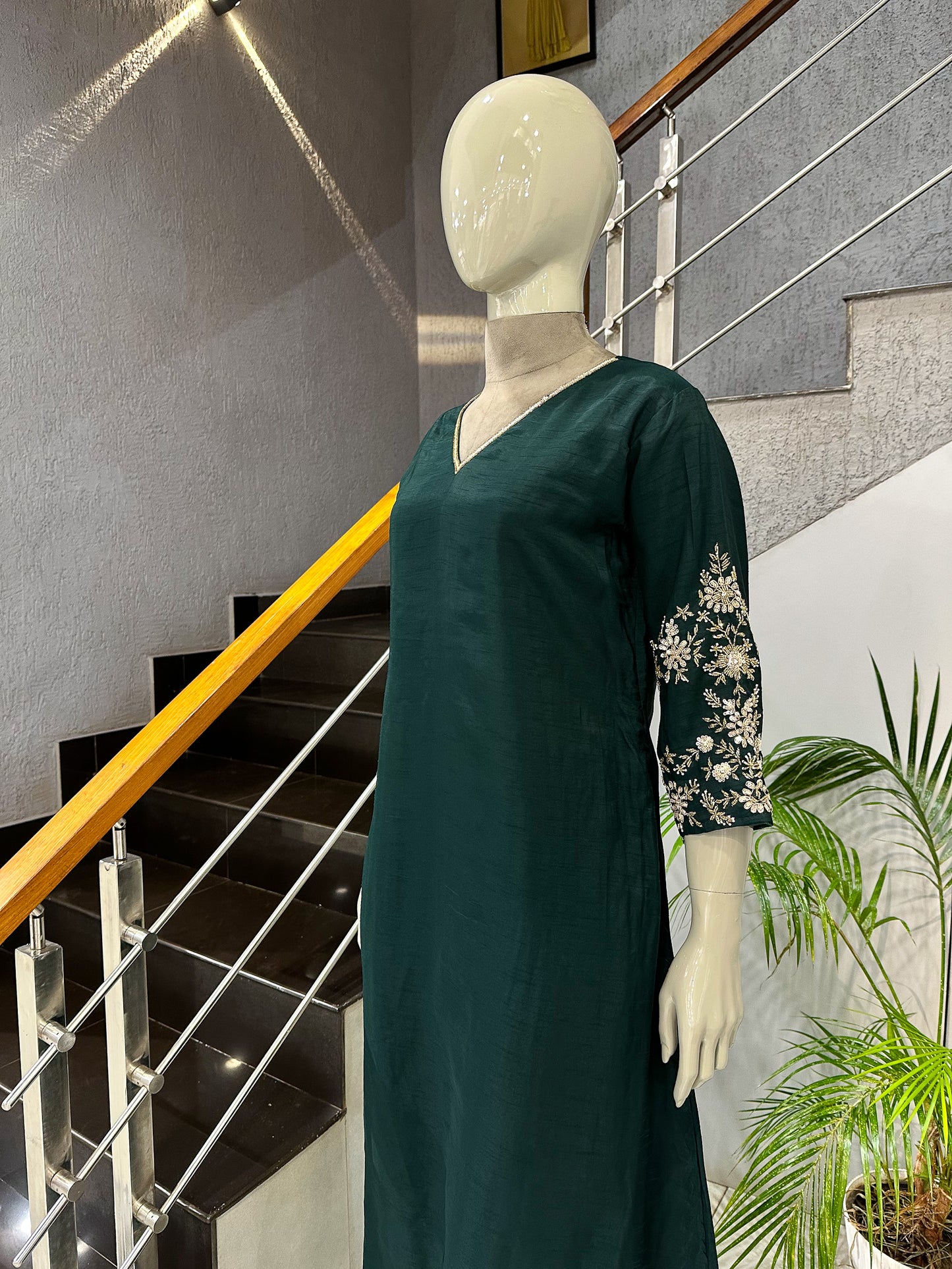 Emerald Green Dola Silk Party Wear Anarkali Set with Organza Dupatta & Embroidery Work | Premium Women’s Ethnic Wear