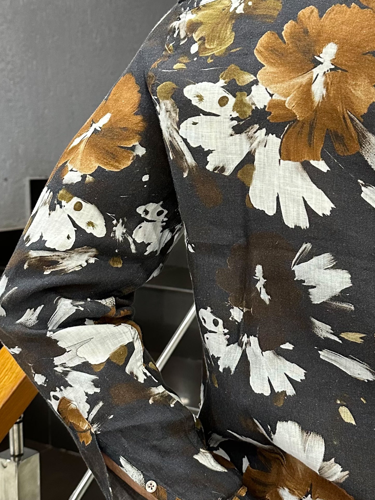 HENIIS Premium Black Floral Linen Digital Print Shirt for Men | Luxury Casual Partywear Shirt