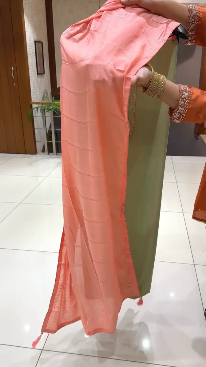 Elegant Muslin Ensemble with Chandler Silk