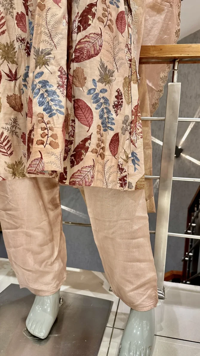 Elegant Muslin Fabric Anarkali Set in Peach