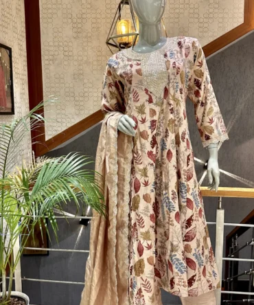 Elegant Muslin Fabric Anarkali Set in Peach
