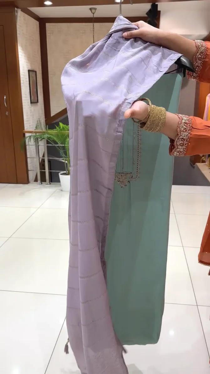 Elegant Muslin Fabric Ensemble: A Perfect Blend of Aqua and Lavender